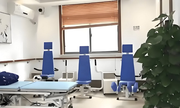 阿娇一个人独居北京3居室，自称比香港要便宜