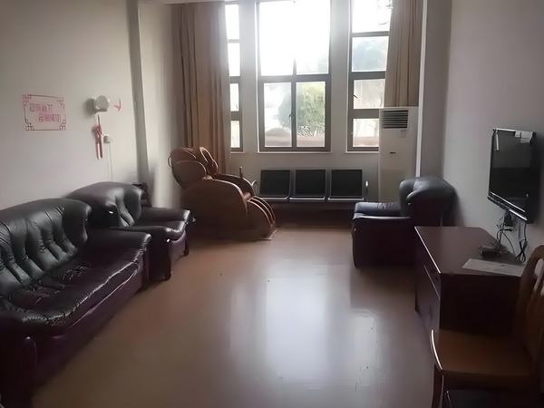 专访导演饶晓志：对《万里归途》满意和骄傲